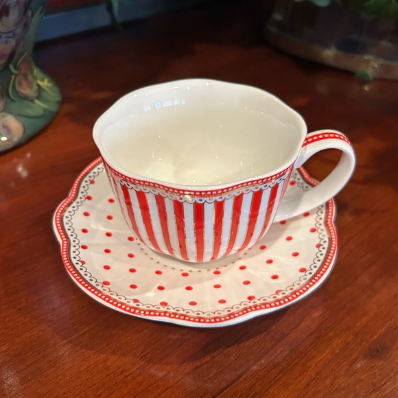 NWOT Grace Teaware Red and White Striped & Dots Fine Porcelain Teacup and Saucer - Picture 2 of 8